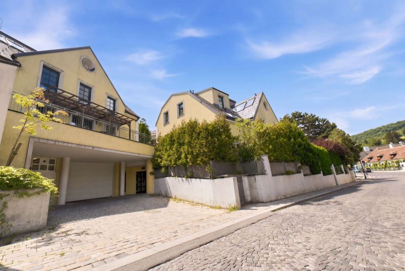 Exklusives Wohnen in Neustift am Walde ? Townhouse-Charakter auf drei Ebenen mit Eigengarten /  / 1190&nbsp;Wien / Bild 4